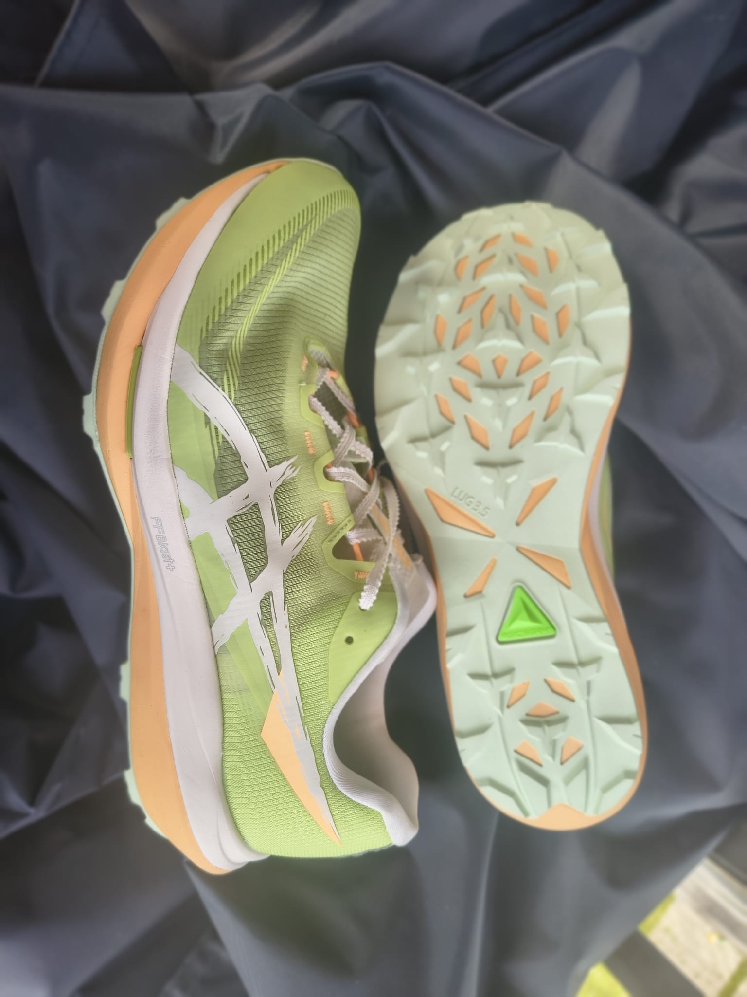Asics Fujispeed 4